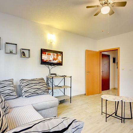 מדולין Apartment Mores מראה חיצוני תמונה