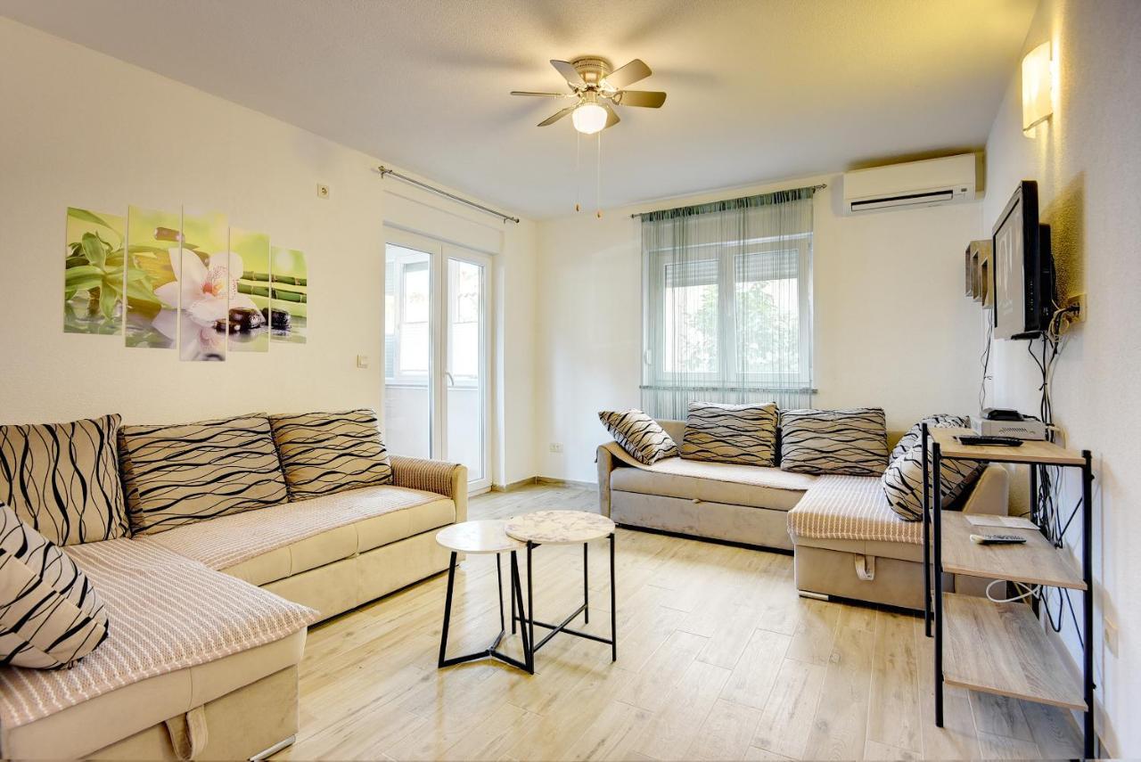 מדולין Apartment Mores מראה חיצוני תמונה