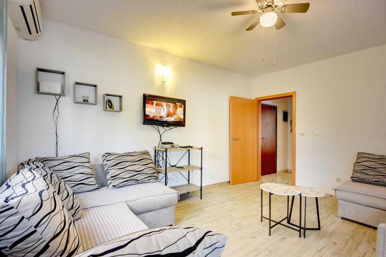 מדולין Apartment Mores מראה חיצוני תמונה