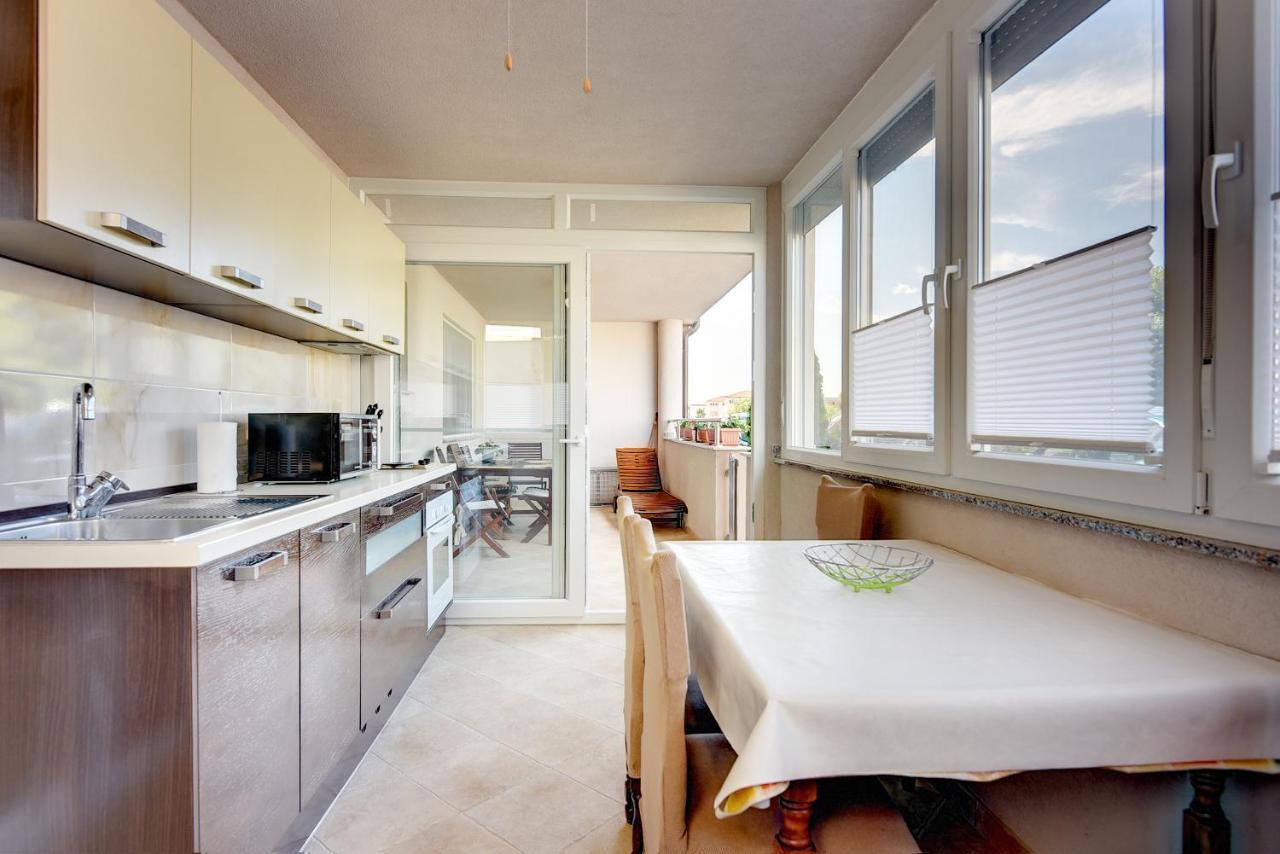 מדולין Apartment Mores מראה חיצוני תמונה