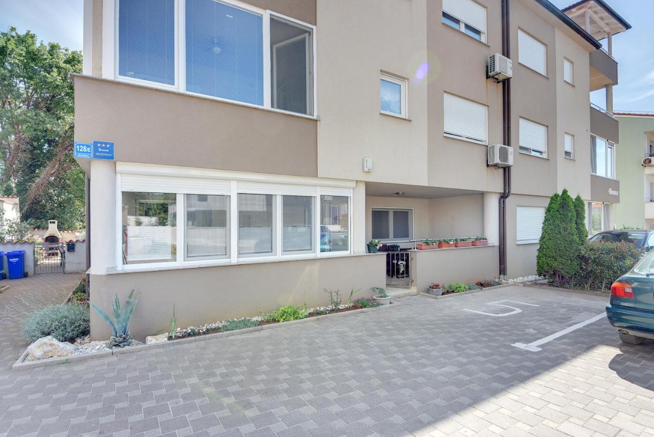 מדולין Apartment Mores מראה חיצוני תמונה